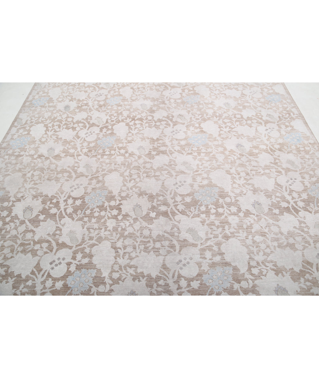 Hand Knotted Artemix Wool Rug - 7'8'' x 10'1'' 7'8'' x 10'1'' (230 X 303) / Brown / Ivory