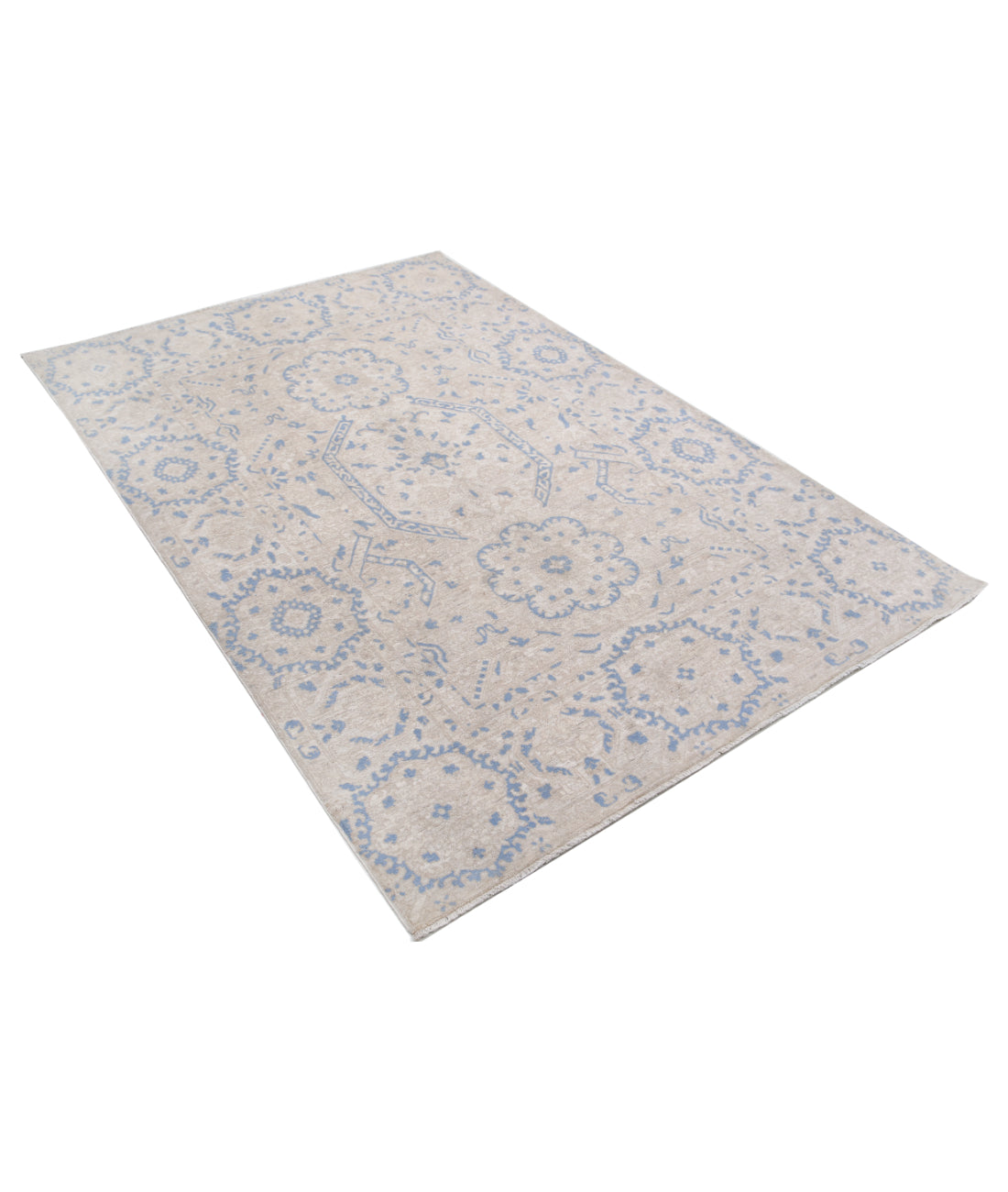 Hand Knotted Serenity Artemix Wool Rug - 4'10'' x 7'2'' 4'10'' x 7'2'' (145 X 215) / Ivory / Ivory