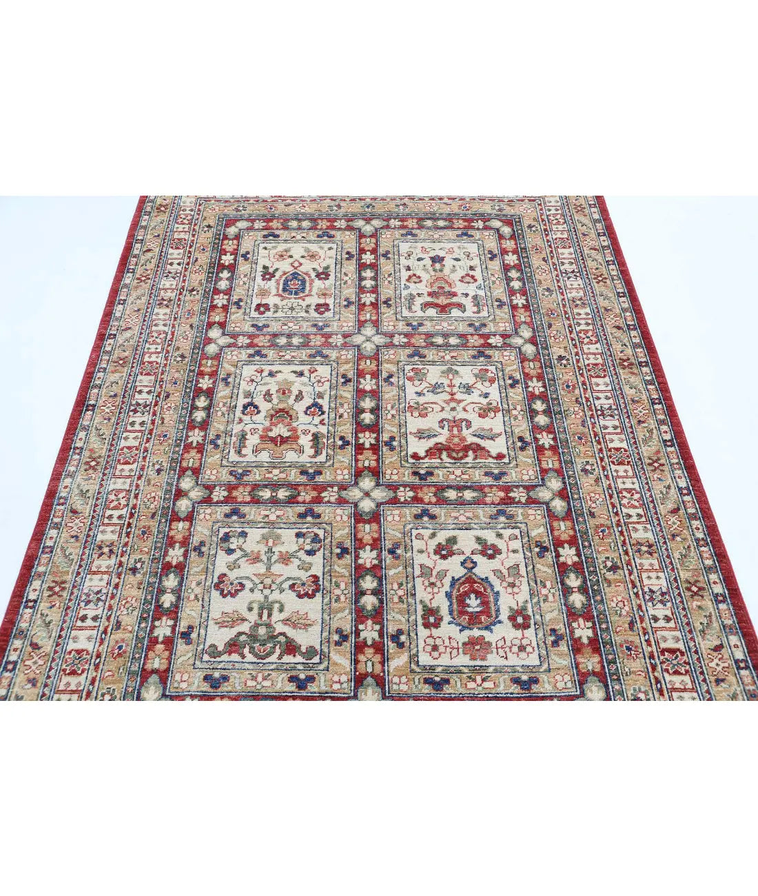 Hand Knotted Bakhtiari Wool Rug - 4'7'' x 6'5''