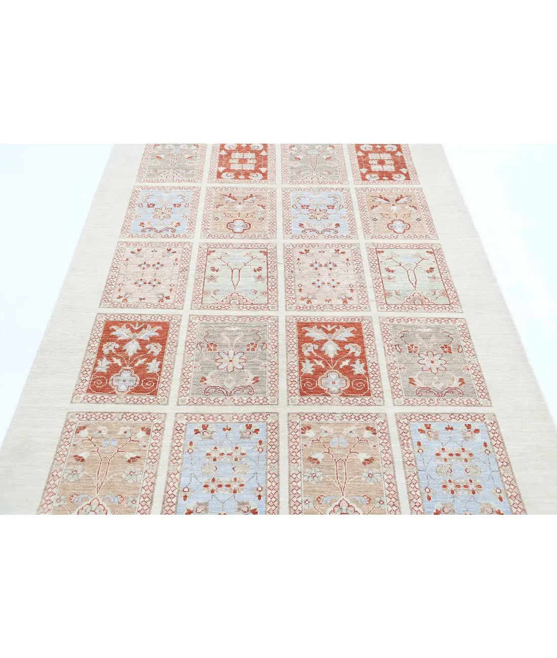 Hand Knotted Bakhtiari Wool Rug - 4'9'' x 6'4''