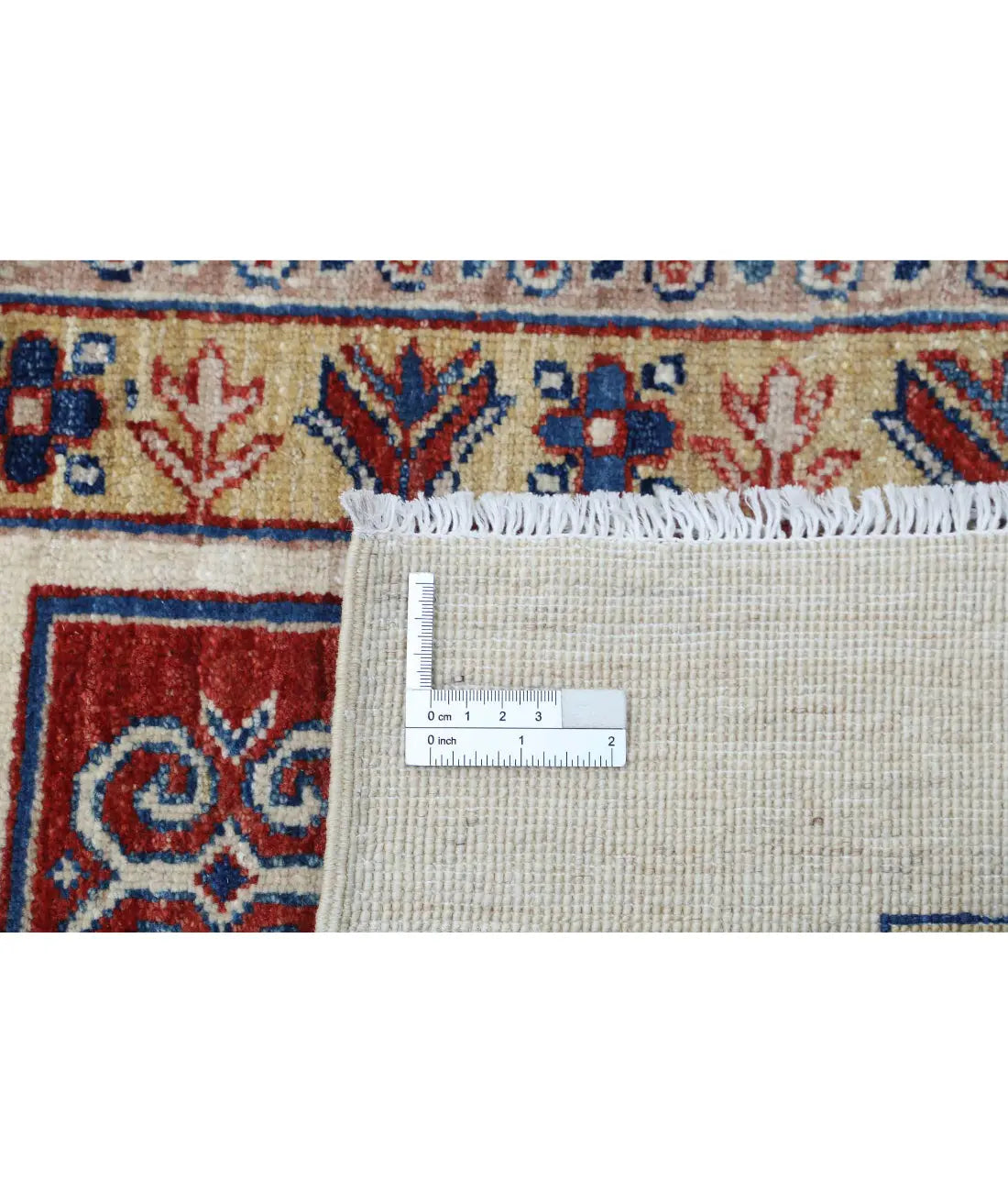 Hand Knotted Bakhtiari Wool Rug - 4'9'' x 6'6''