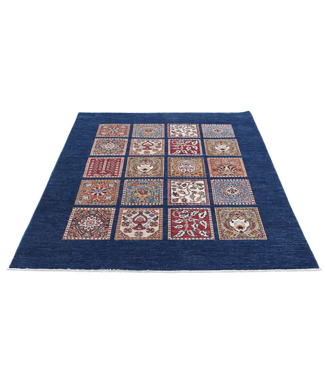 Hand Knotted Bakhtiari Wool Rug - 5'0'' x 6'0''