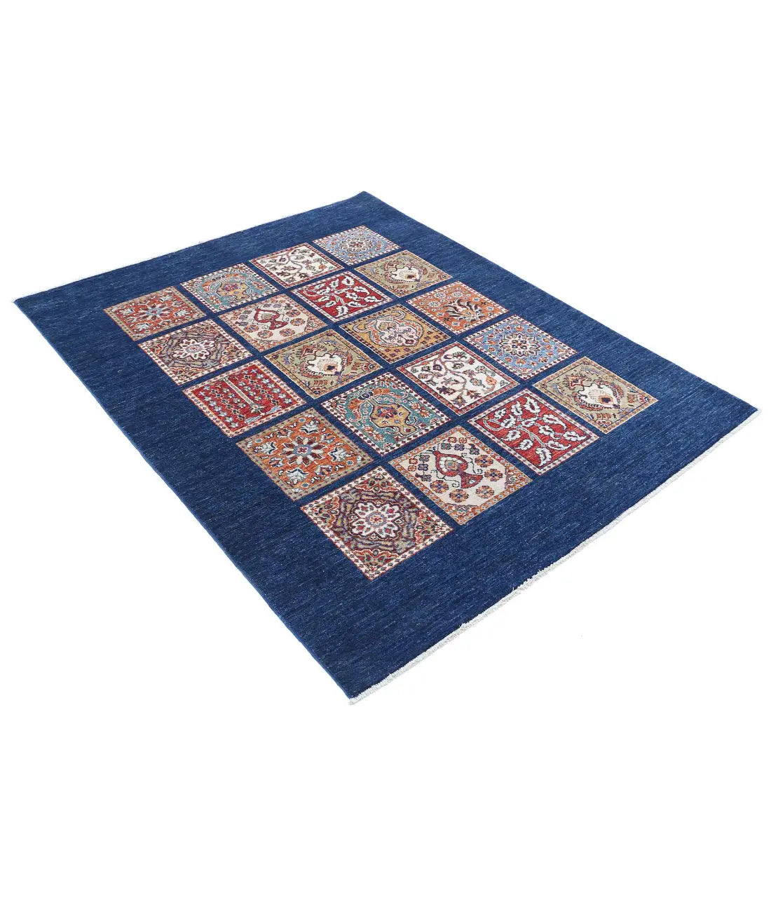 Hand Knotted Bakhtiari Wool Rug - 5'0'' x 6'0''