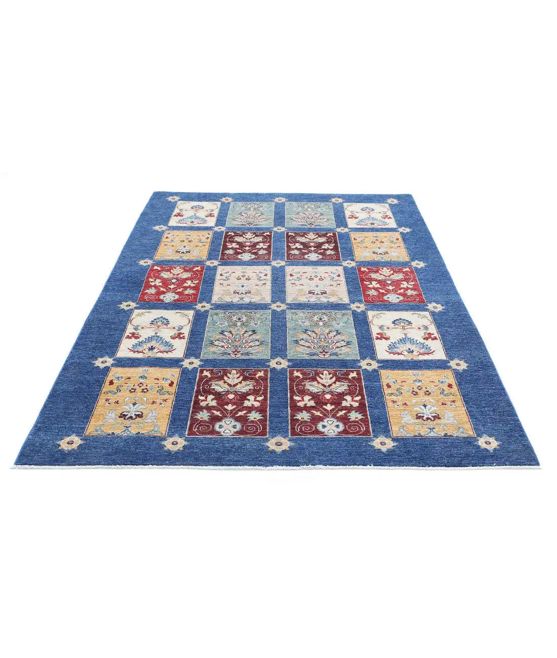 Hand Knotted Bakhtiari Wool Rug - 5'5'' x 7'7''