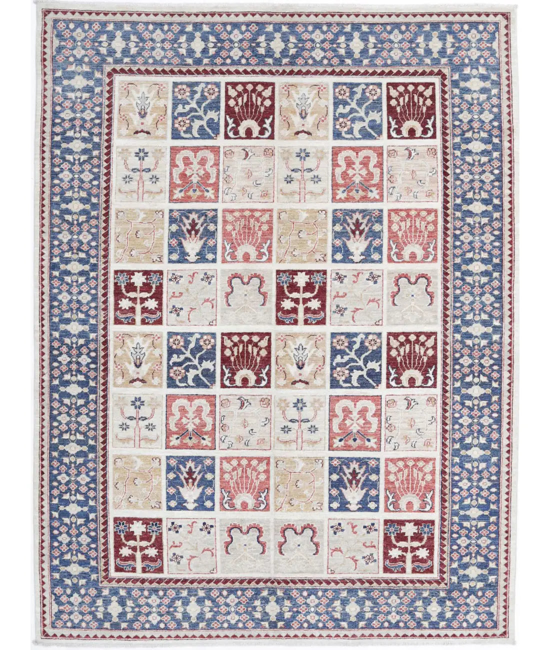 Hand Knotted Bakhtiari Wool Rug - 5&#39;6&#39;&#39; x 7&#39;7&#39;&#39;