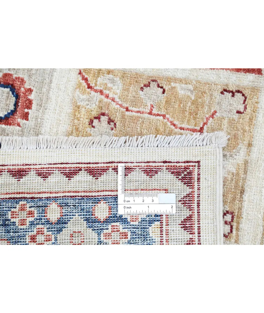 Hand Knotted Bakhtiari Wool Rug - 5'6'' x 7'7''