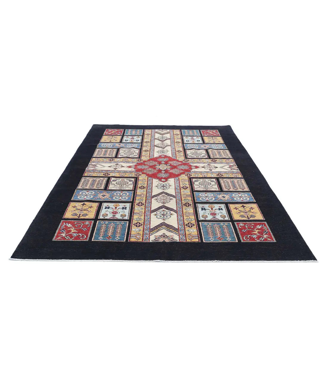 Hand Knotted Bakhtiari Wool Rug - 6'7'' x 9'7''