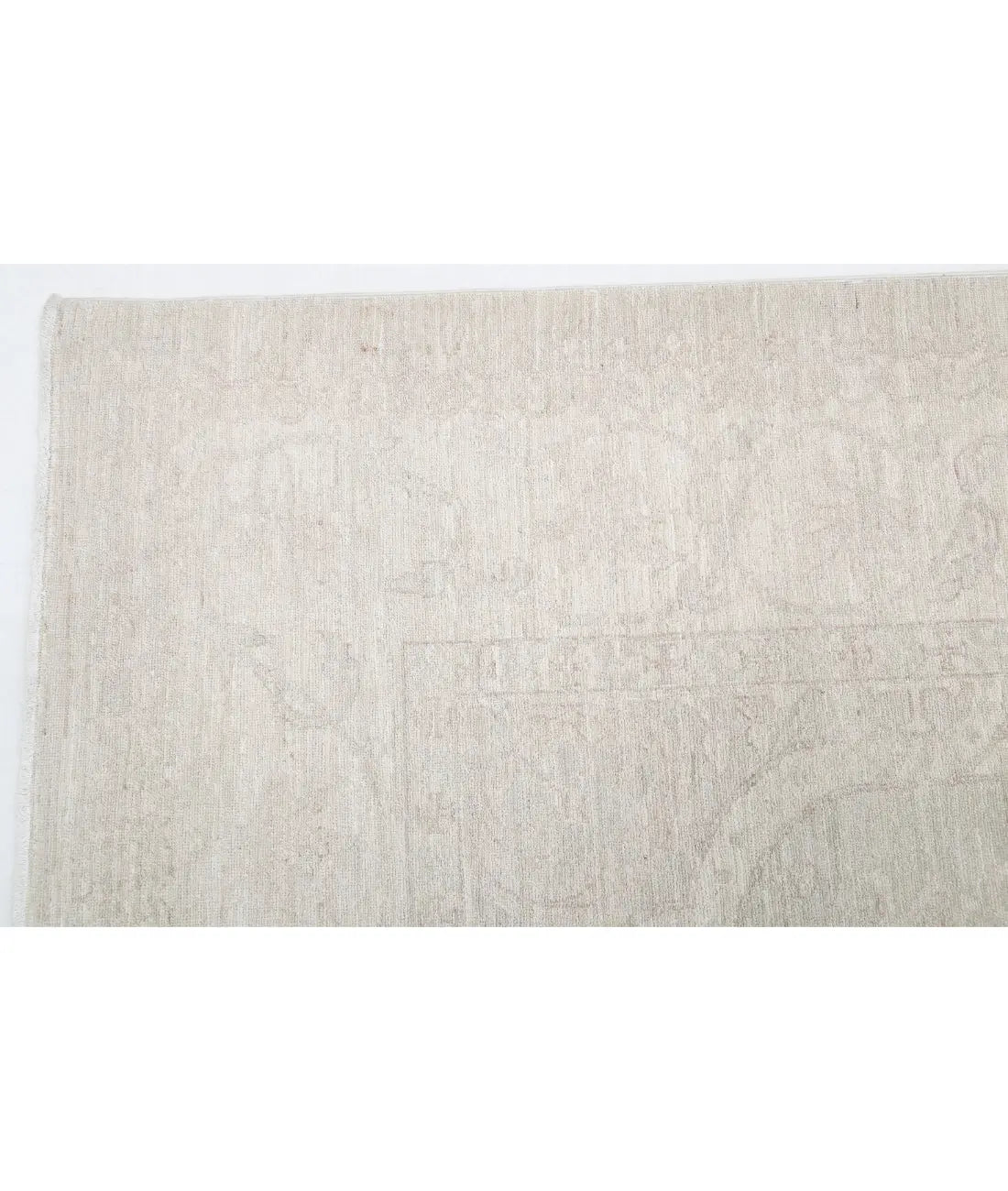 Hand Knotted Fine Serenity Wool Rug - 5'0'' x 9'8''