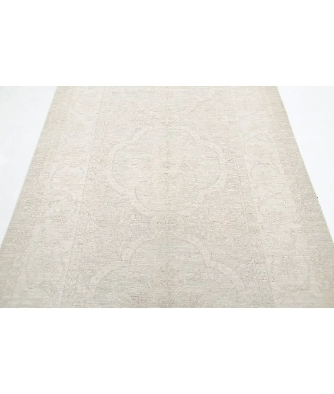 Hand Knotted Fine Serenity Wool Rug - 5'0'' x 9'8''