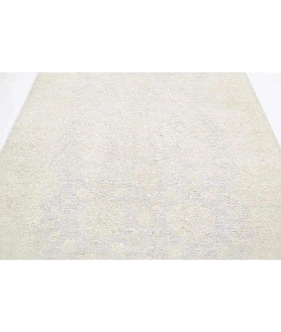 Hand Knotted Fine Serenity Wool Rug - 6'0'' x 8'11''