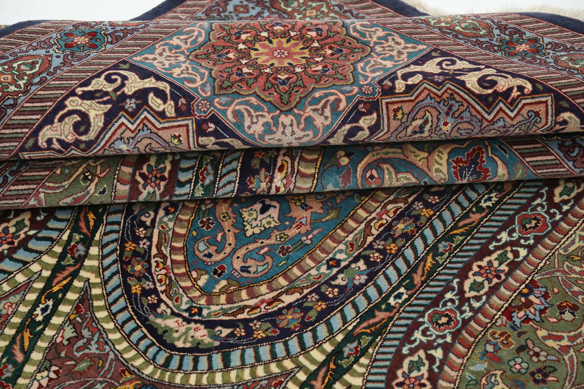 Hand Knotted Masterpiece Persian Tabriz Fine Wool & Silk Rug - 9'8'' x 13'4'' - Arteverk Rugs Area rug