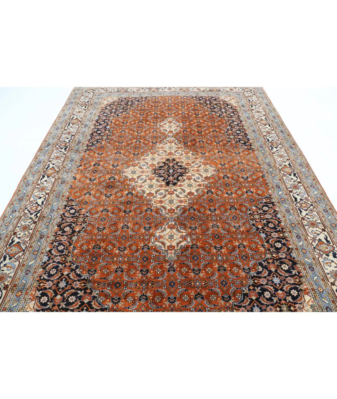 Hand Knotted Oriental Bijar Wool Rug - 7'6'' x 10'10''