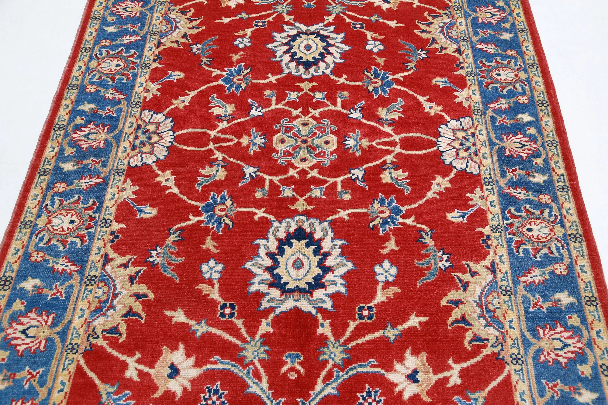 Tapis en laine Ziegler Farhan Gul noué à la main - 5'1'' x 6'6''