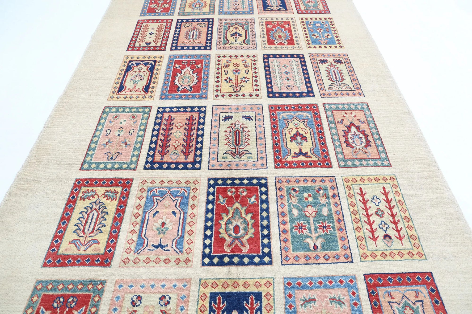 Hand Knotted Ziegler Farhan Gul Wool Rug - 6'7'' x 11'2''