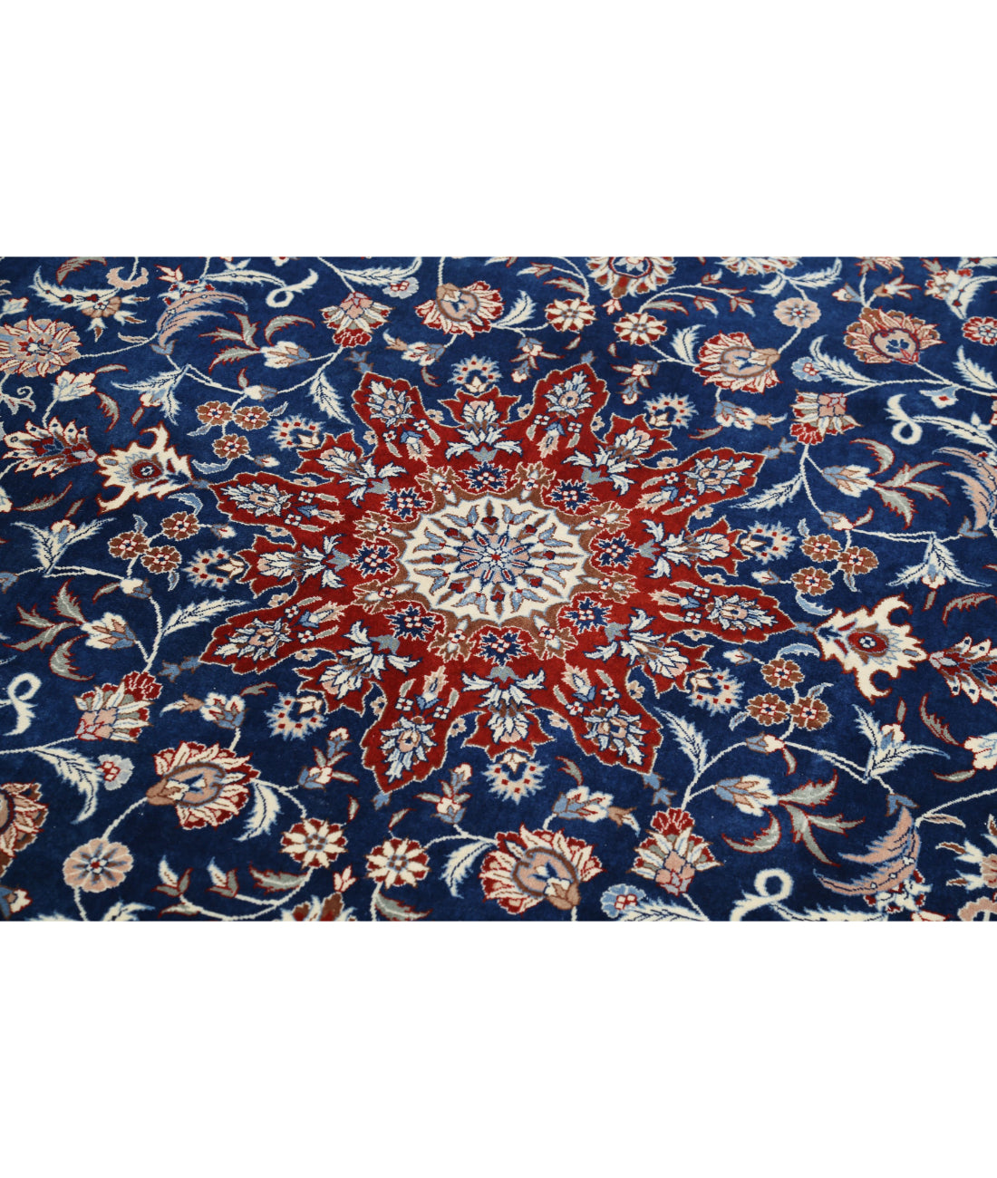 Hand Knotted Heritage Fine Persian Style Wool Rug - 6'6'' x 6'8'' 6'6'' x 6'8'' (195 X 200) / Blue / Red