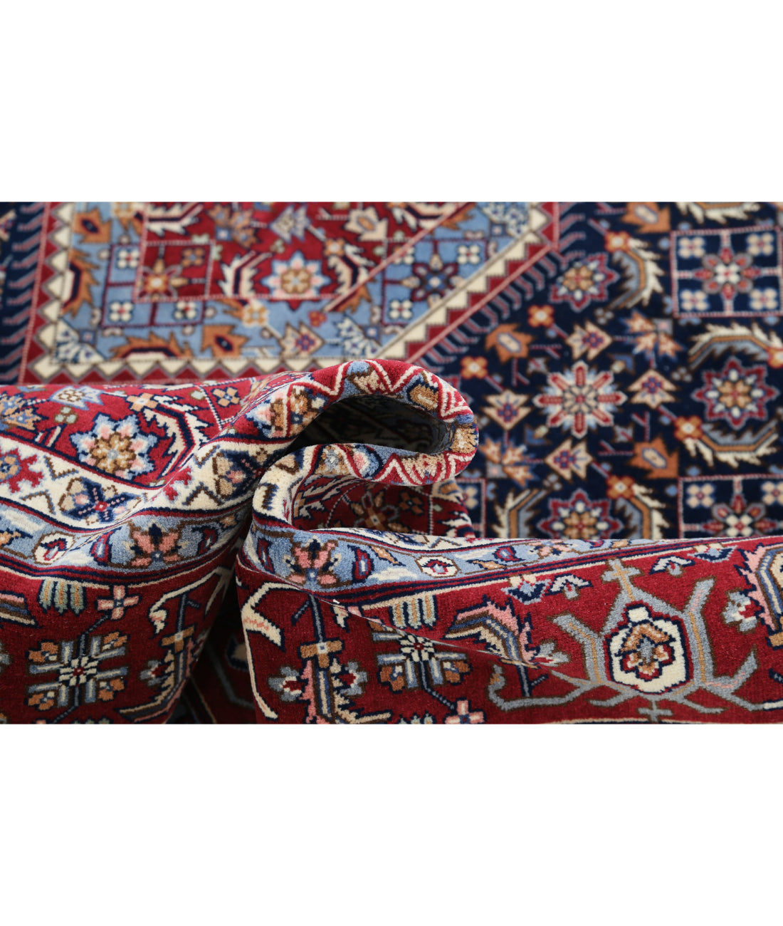 Hand Knotted Heritage Persian Style Herati Wool Rug - 6'5'' x 6'6'' 6'5'' x 6'6'' (193 X 195) / Blue / Red