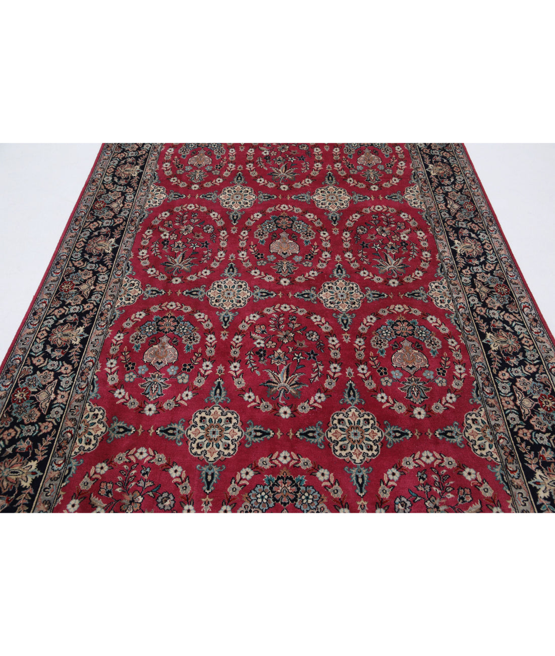 Hand Knotted Heritage Persian Style Wool Rug - 5'10'' x 9'3'' 5'10'' x 9'3'' (175 X 278) / Red / Black