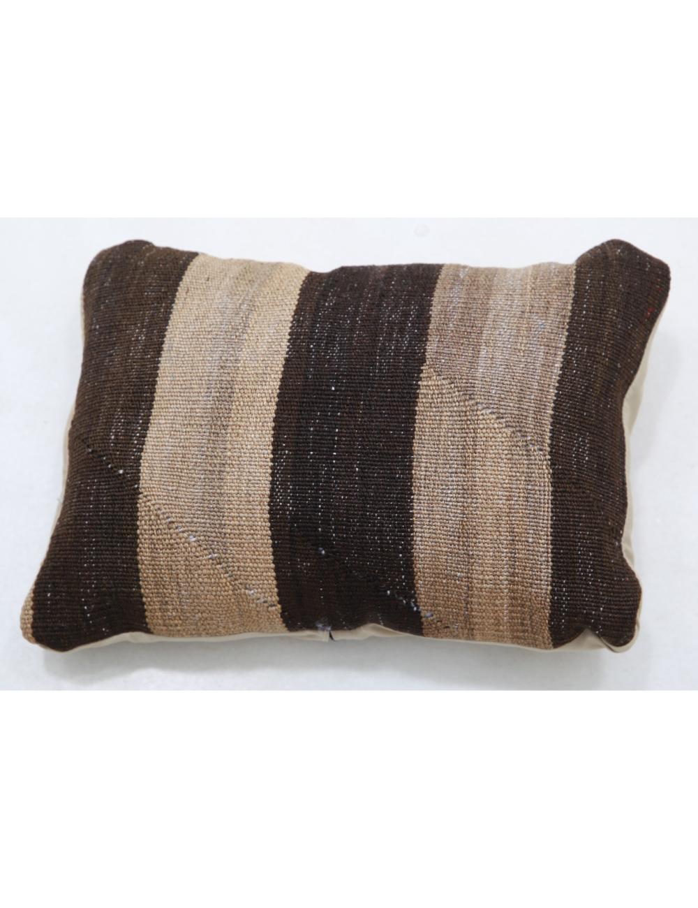 Hand Woven Tribal Multi Color Geometric Wool Pillow - 1'0'' x 1'5'' Arteverk Arteverk Rugs