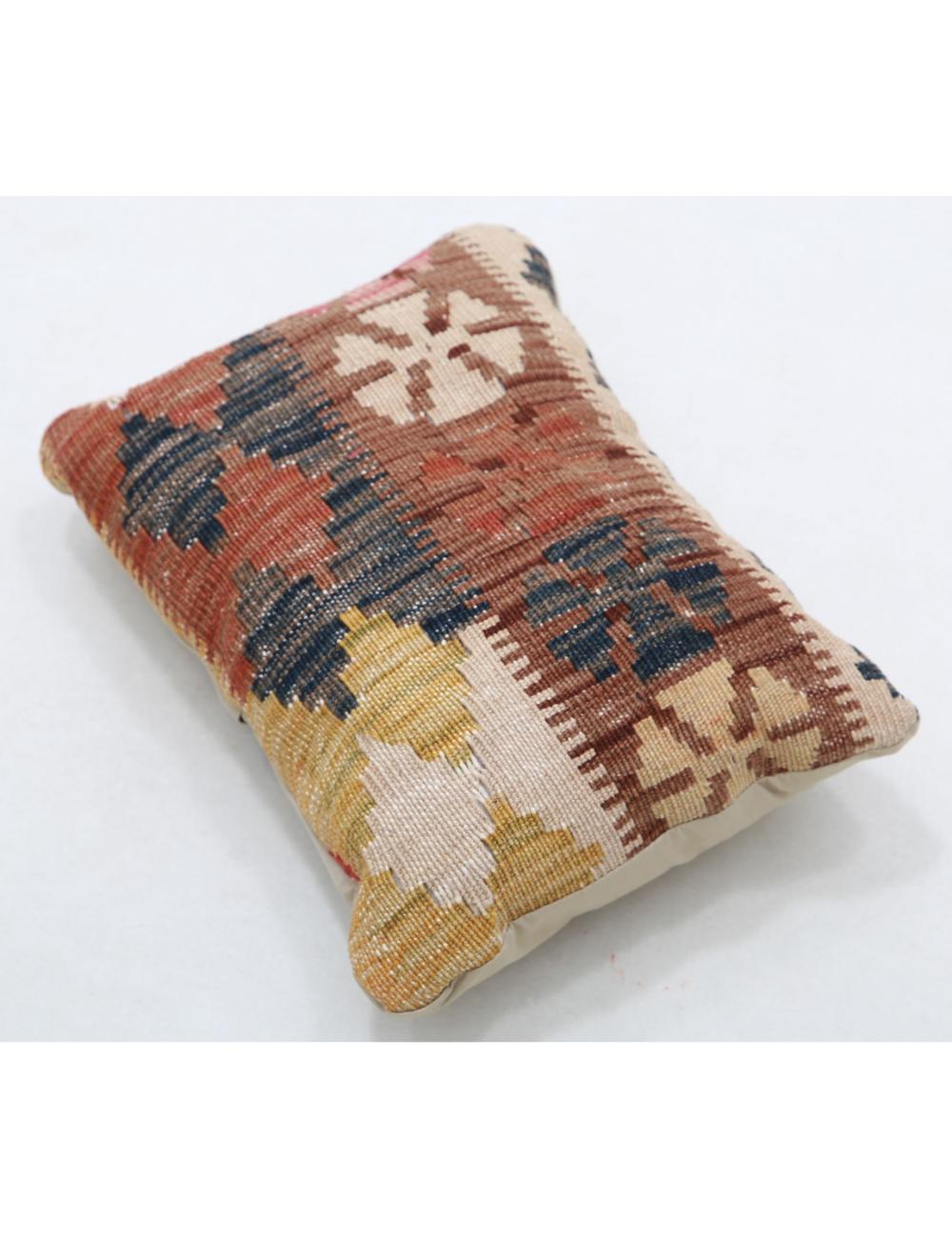 Hand Woven Tribal Multi Color Geometric Wool Pillow - 1'0'' x 1'5'' Arteverk Arteverk Rugs