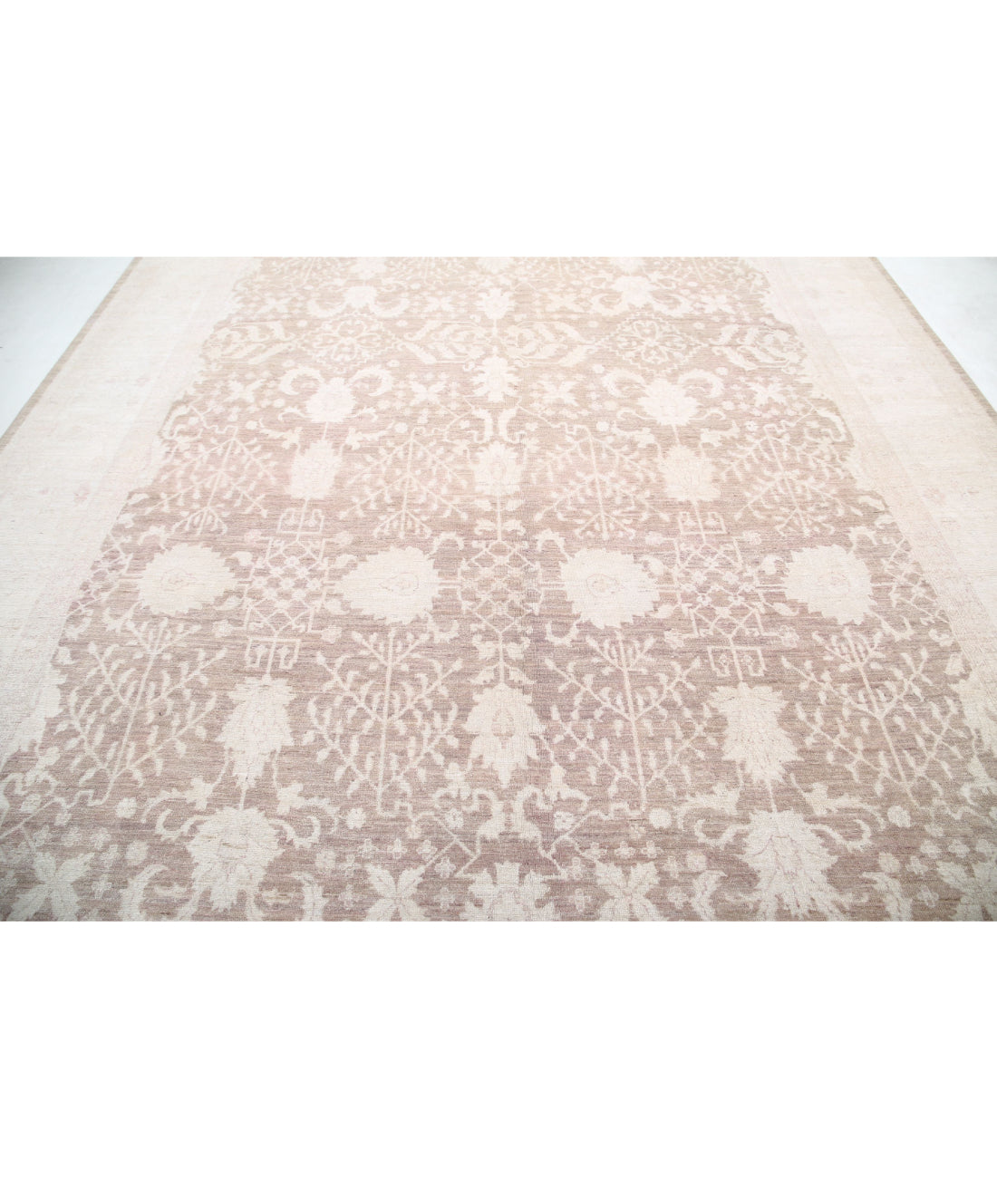 Hand Knotted Serenity Wool Rug - 9'6'' x 13'8'' 9'6'' x 13'8'' (285 X 410) / Brown / Ivory