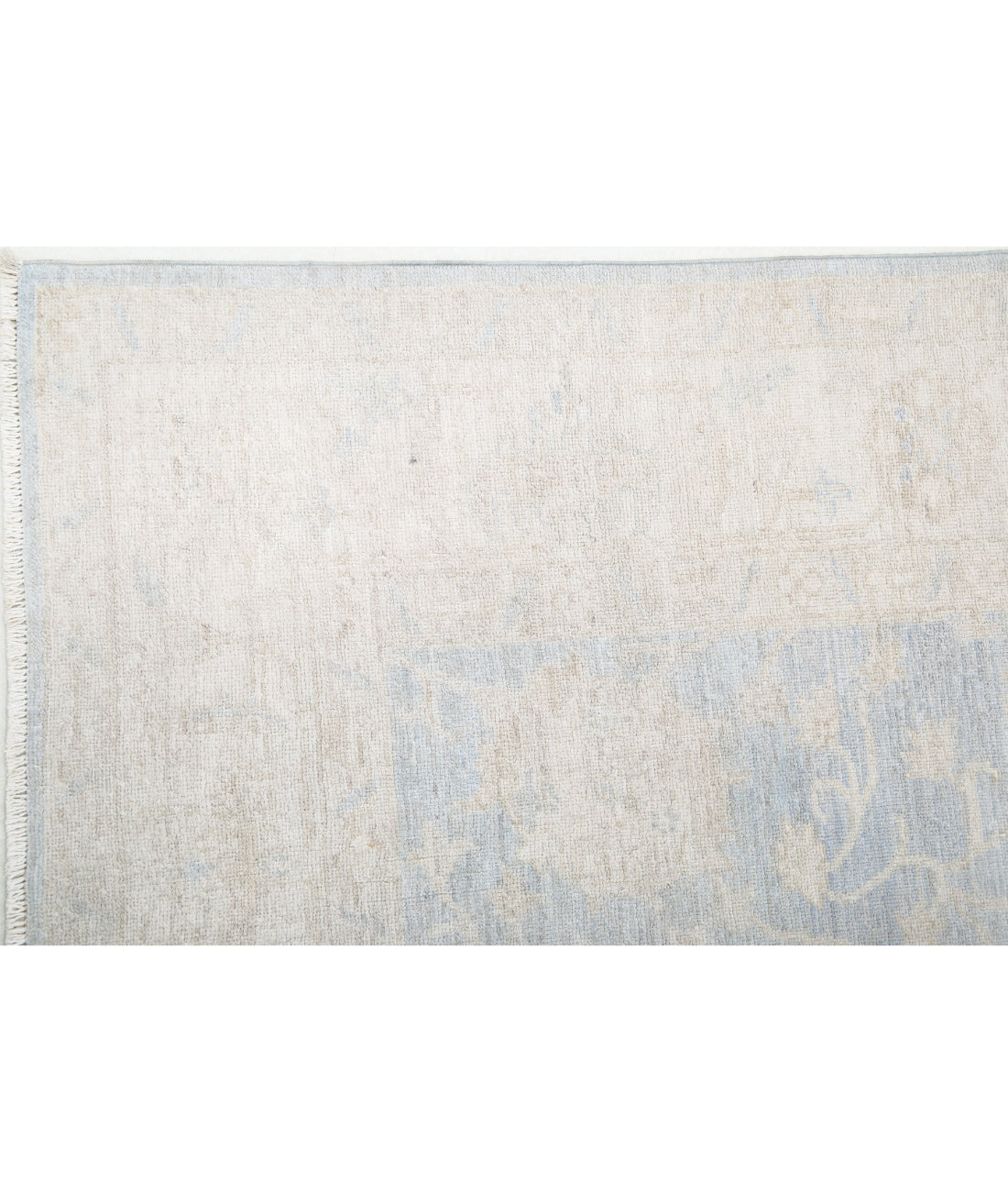 Hand Knotted Serenity Wool Rug - 4'10'' x 6'8'' 4'10'' x 6'8'' (145 X 200) / Blue / Ivory