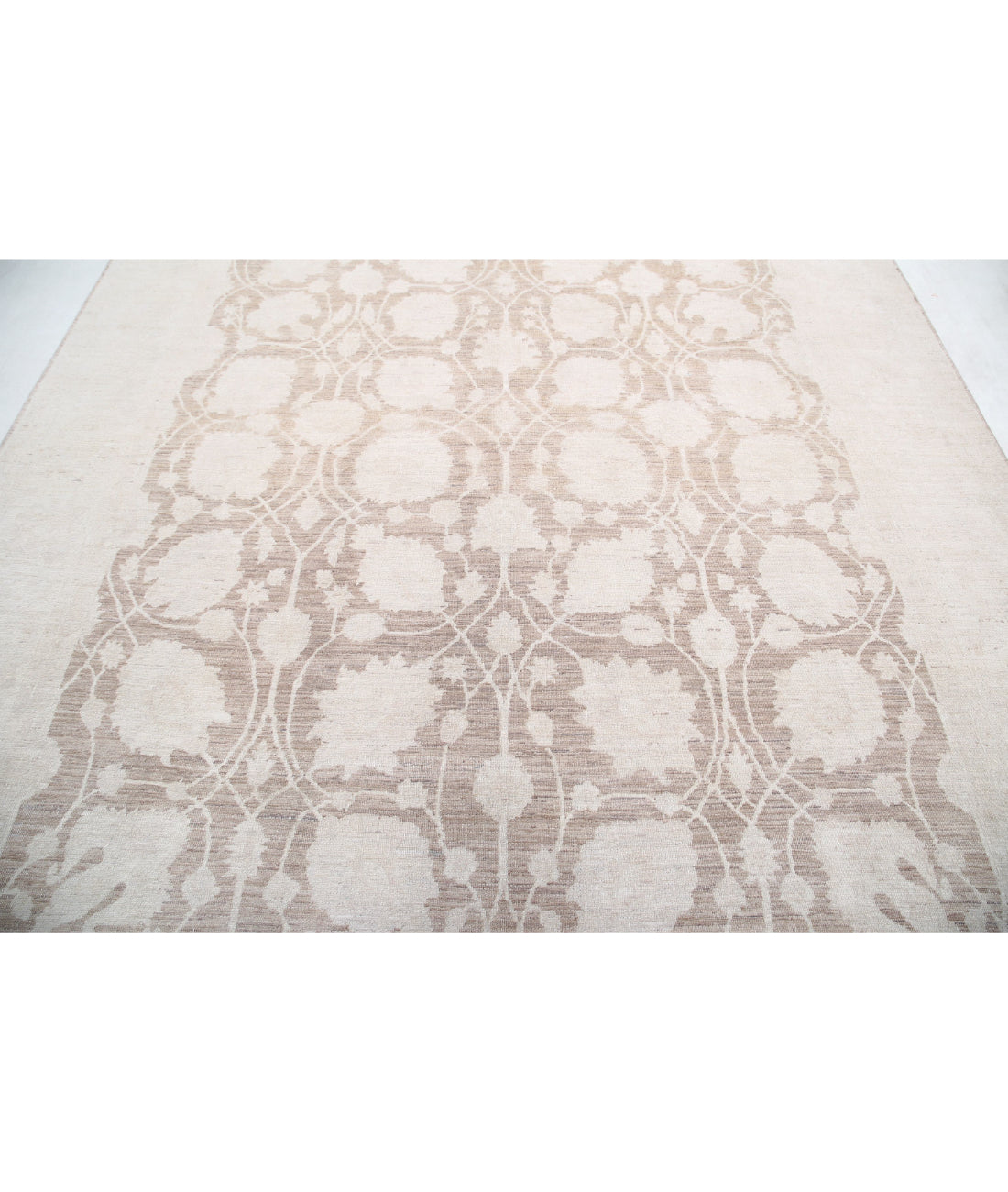 Hand Knotted Serenity Wool Rug - 8'7'' x 11'3'' 8'7'' x 11'3'' (258 X 338) / Brown / Ivory