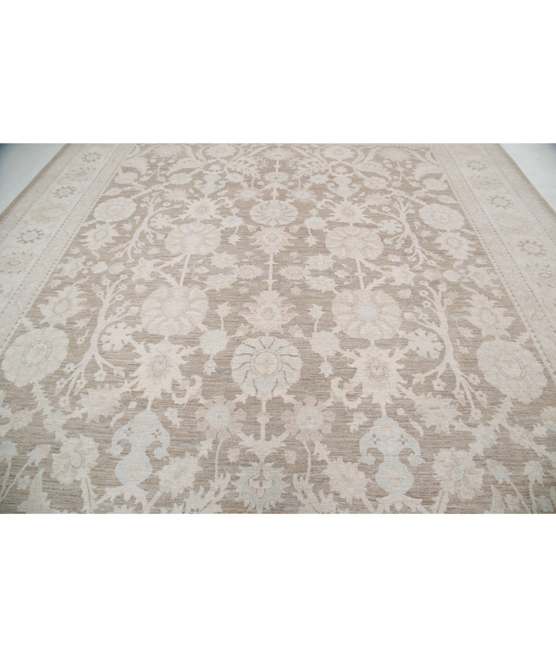 Hand Knotted Serenity Wool Rug - 11'9'' x 14'9'' 11'9'' x 14'9'' (353 X 443) / Brown / Ivory