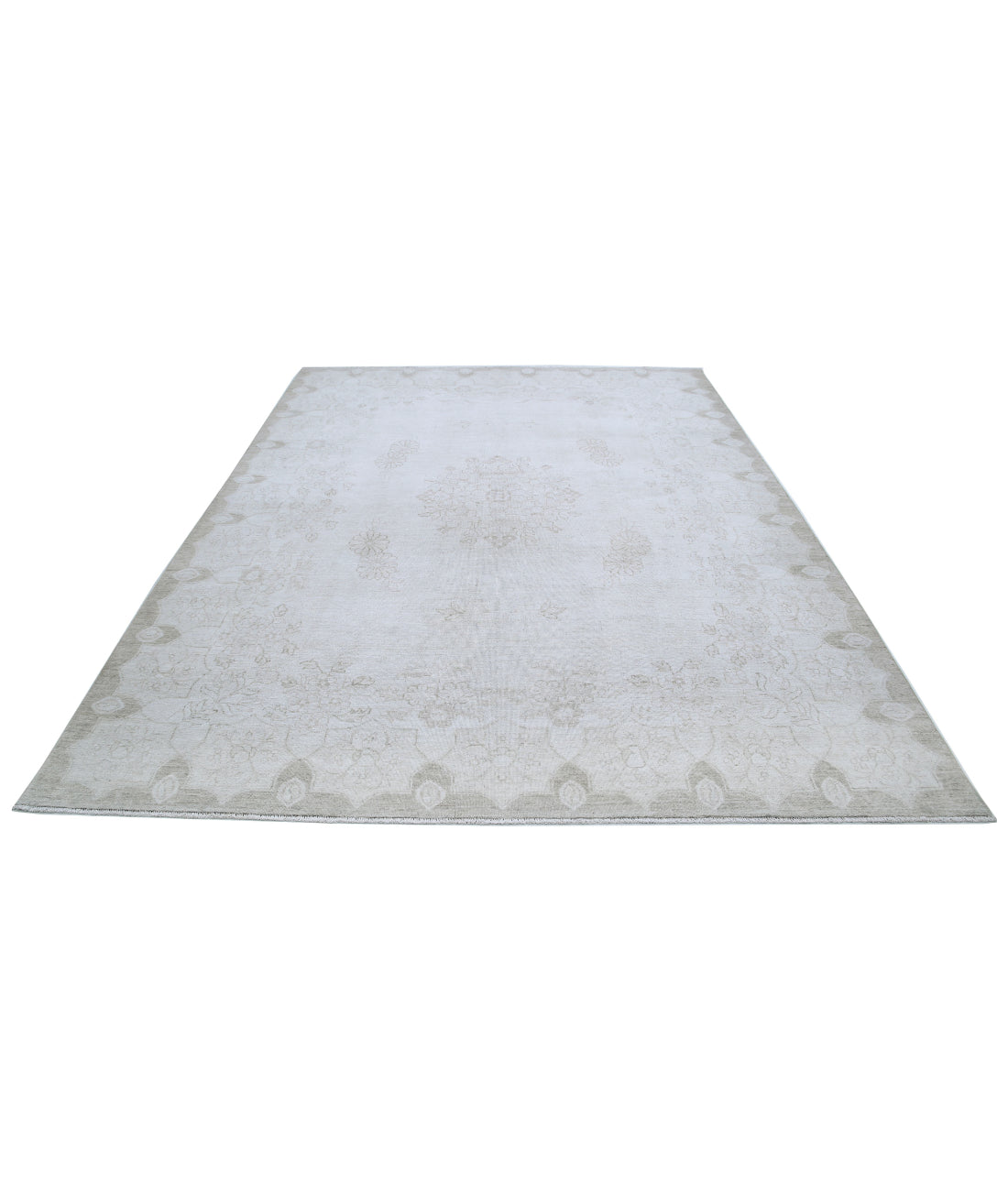 Hand Knotted Serenity Wool Rug - 7'10'' x 10'1'' 7'10'' x 10'1'' (235 X 303) / Ivory / Taupe