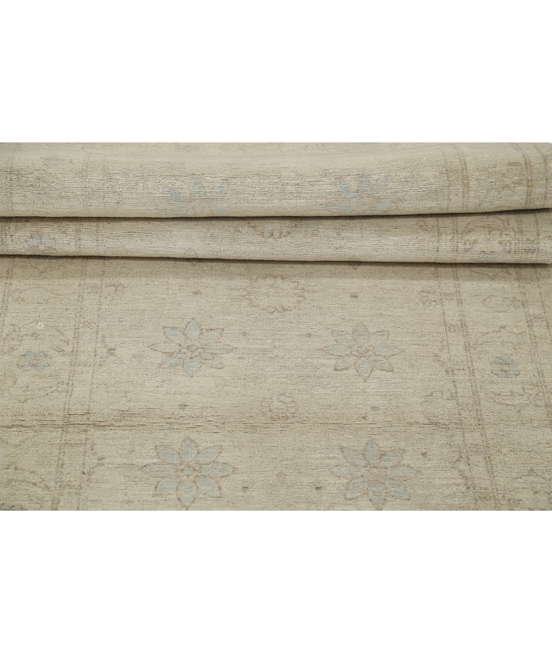 Hand Knotted Serenity Wool Rug - 2'9'' x 10'8'' 2'9'' x 10'8'' (83 X 320) / Ivory / Ivory