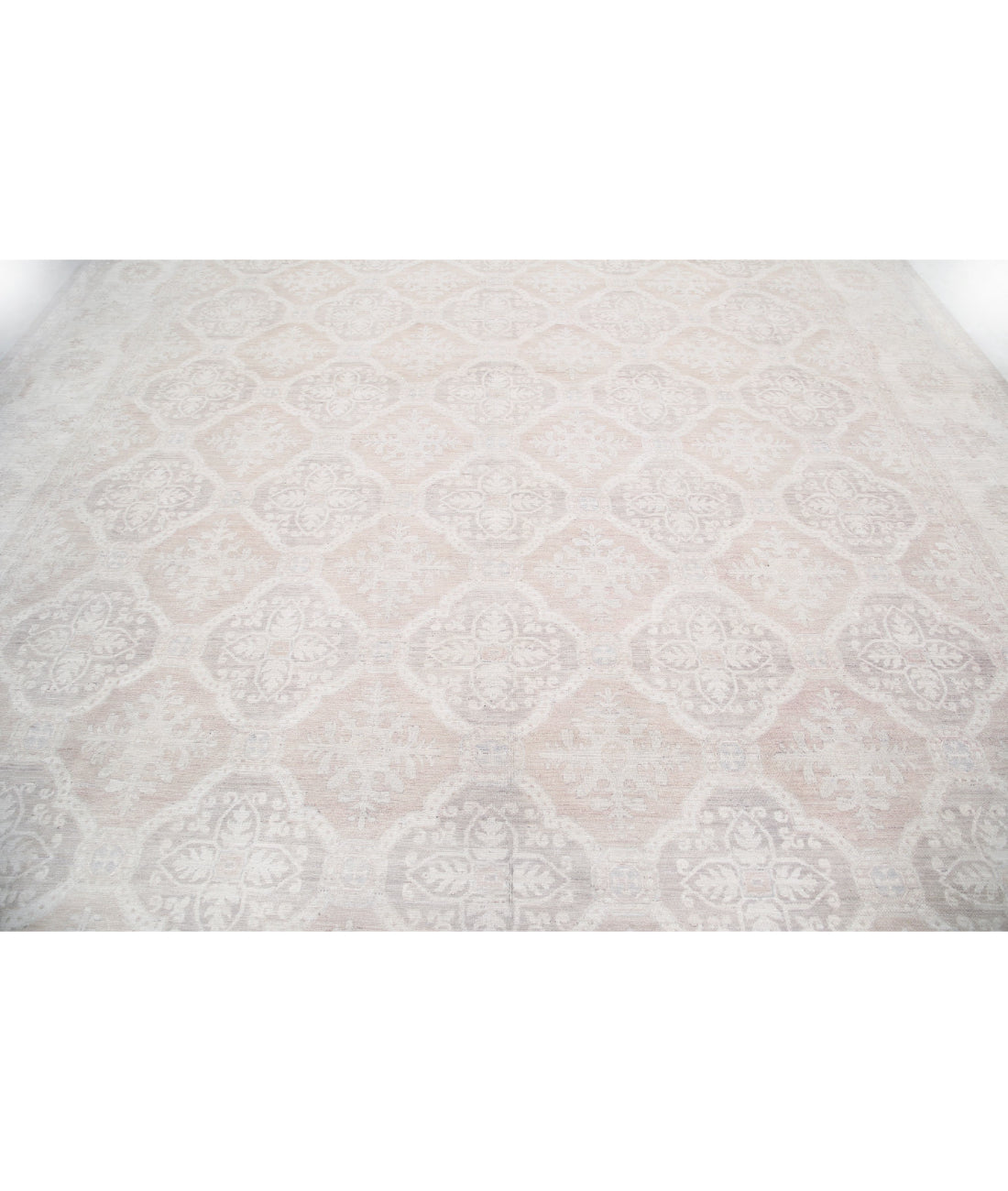 Hand Knotted Serenity Wool Rug - 11'9'' x 14'8'' 11'9'' x 14'8'' (353 X 440) / Taupe / Ivory