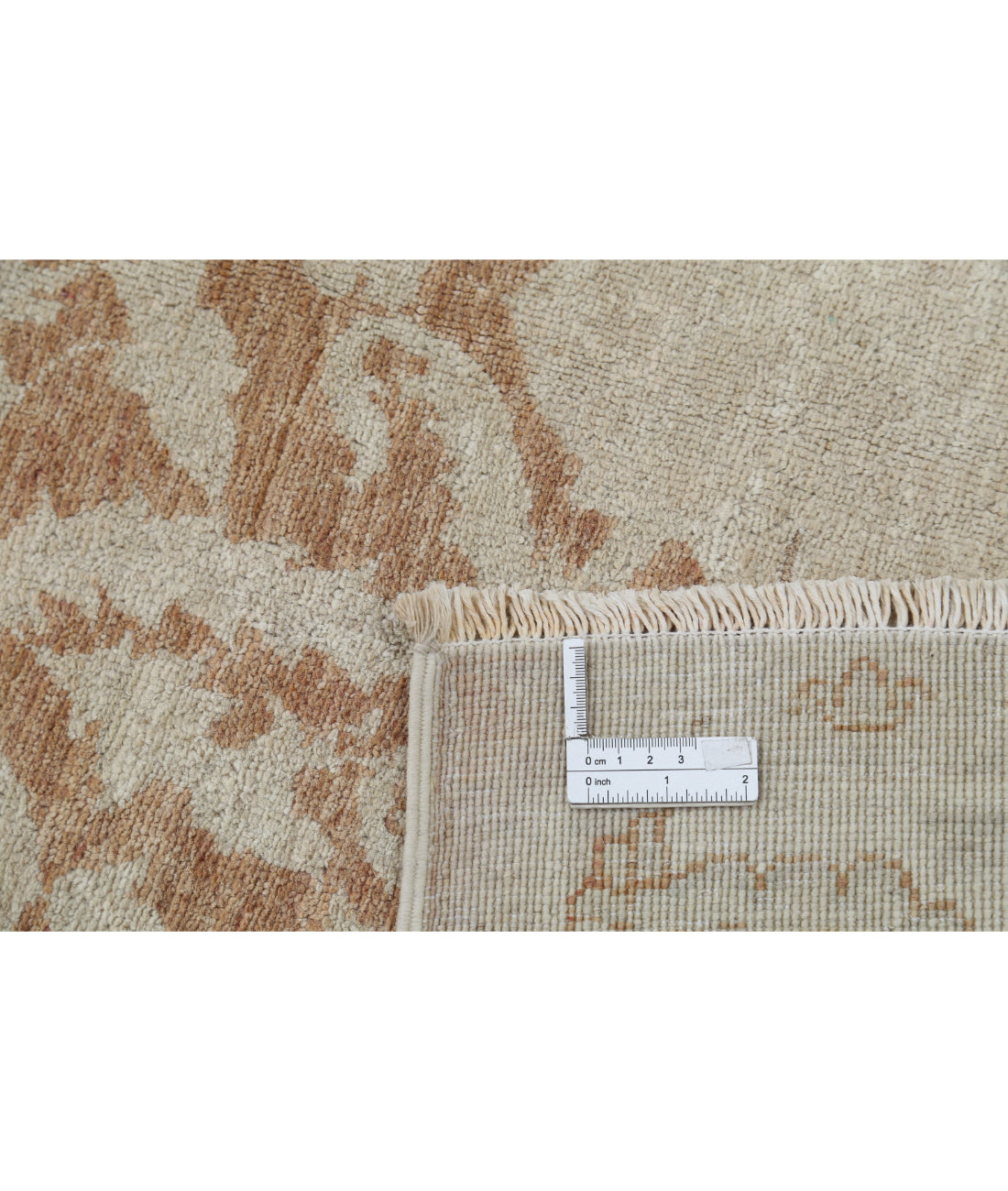 Hand Knotted Serenity Wool Rug - 4'8'' x 9'8'' 4'8'' x 9'8'' (140 X 290) / Tan / Ivory