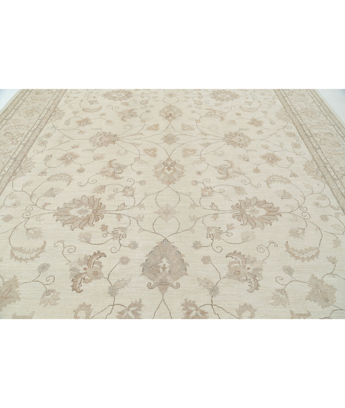 Hand Knotted Serenity Wool Rug - 11'8'' x 14'6'' 11'8'' x 14'6'' (350 X 435) / Ivory / Taupe