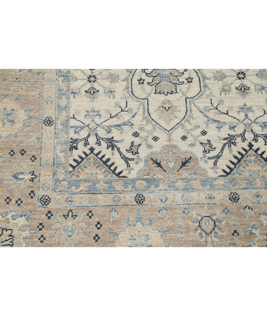 Hand Knotted Serenity Wool Rug - 8'0'' x 9'5'' 8'0'' x 9'5'' (240 X 283) / Ivory / Taupe