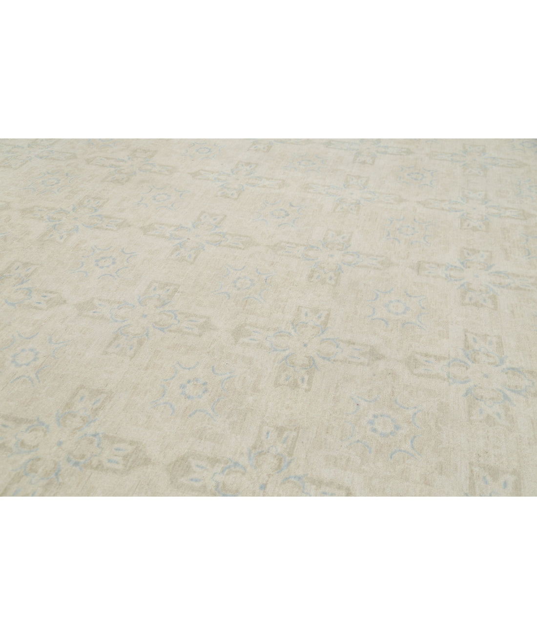 Hand Knotted Serenity Wool Rug - 12'2'' x 14'10'' 12'2'' x 14'10'' (365 X 445) / Ivory / Green