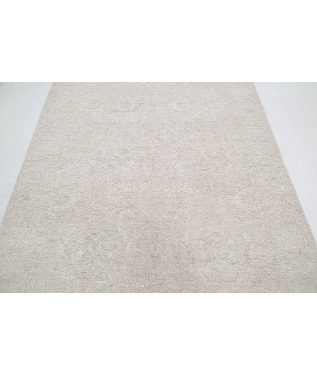 Hand Knotted Fine Serenity Wool Rug - 5'9'' x 8'7'' 5'9'' x 8'7'' (173 X 258) / Ivory / Grey