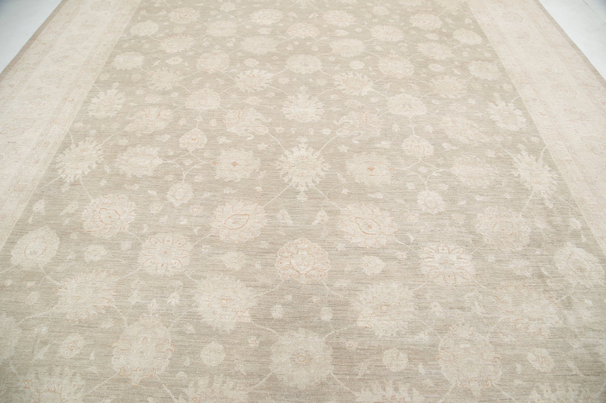 Serenity-hand-knotted-tabriz-wool-rug-5017878-4.jpg