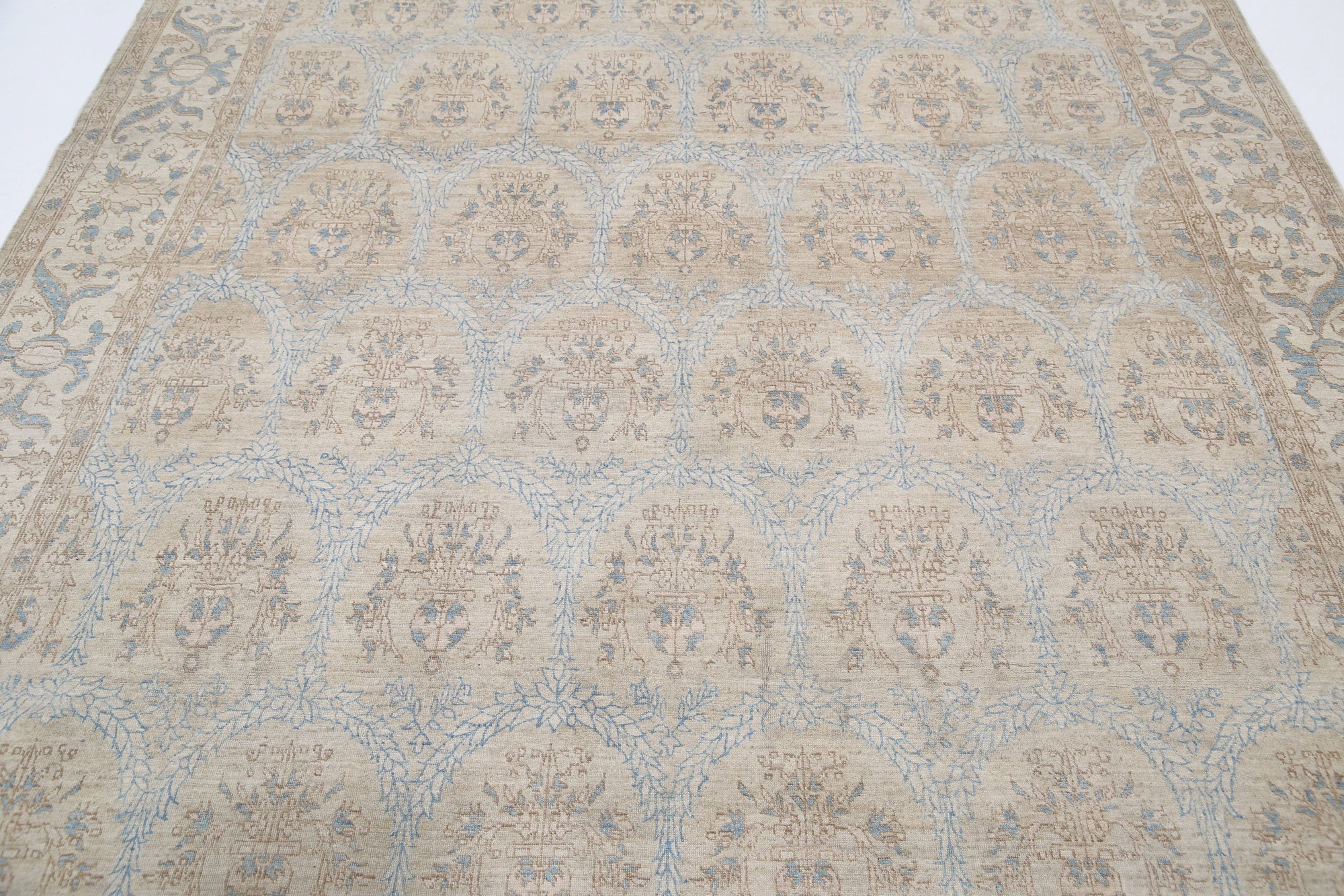 Serenity-hand-knotted-tabriz-wool-rug-5018575-4.jpg