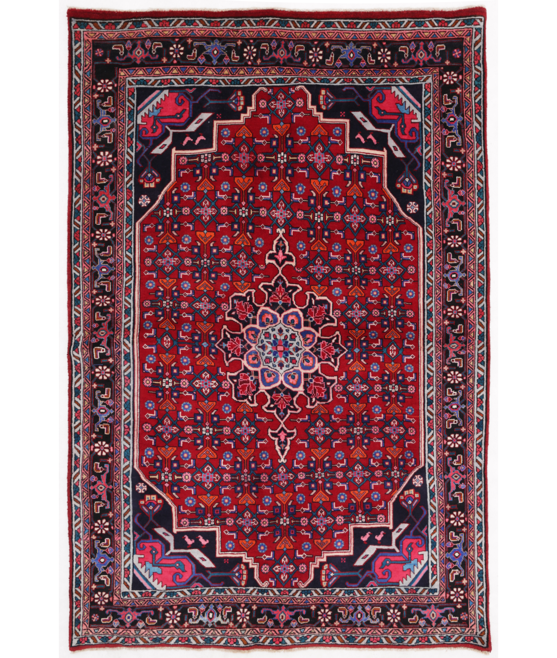 Hand Knotted Bijar Wool Rug  - 4&#39; 4&quot; X 6&#39; 7&quot; 4&#39; 4&quot; X 6&#39; 7&quot; (132 X 201) / Red / Black