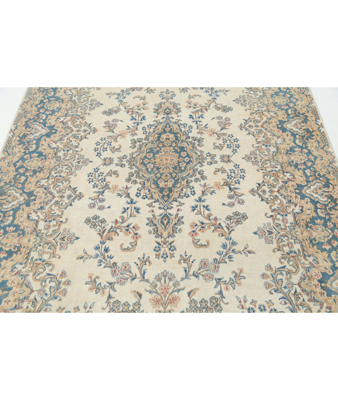 Hand Knotted Vintage Persian Kerman Wool Rug - 5'10'' x 8'6'' 5'10'' x 8'6'' (175 X 255) / Ivory / Blue