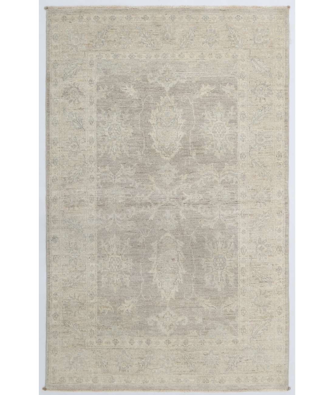 Hand Knotted Serenity Wool Rug  - 3' 3" X 5' 0" 3' 3" X 5' 0" (99 X 152) / Grey / Ivory