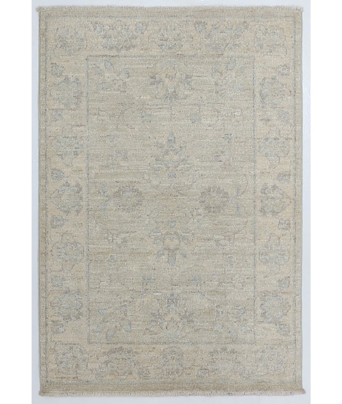 Hand Knotted Serenity Wool Rug  - 2&#39; 2&quot; X 3&#39; 2&quot; 2&#39; 2&quot; X 3&#39; 2&quot; (66 X 97) / Grey / Ivory