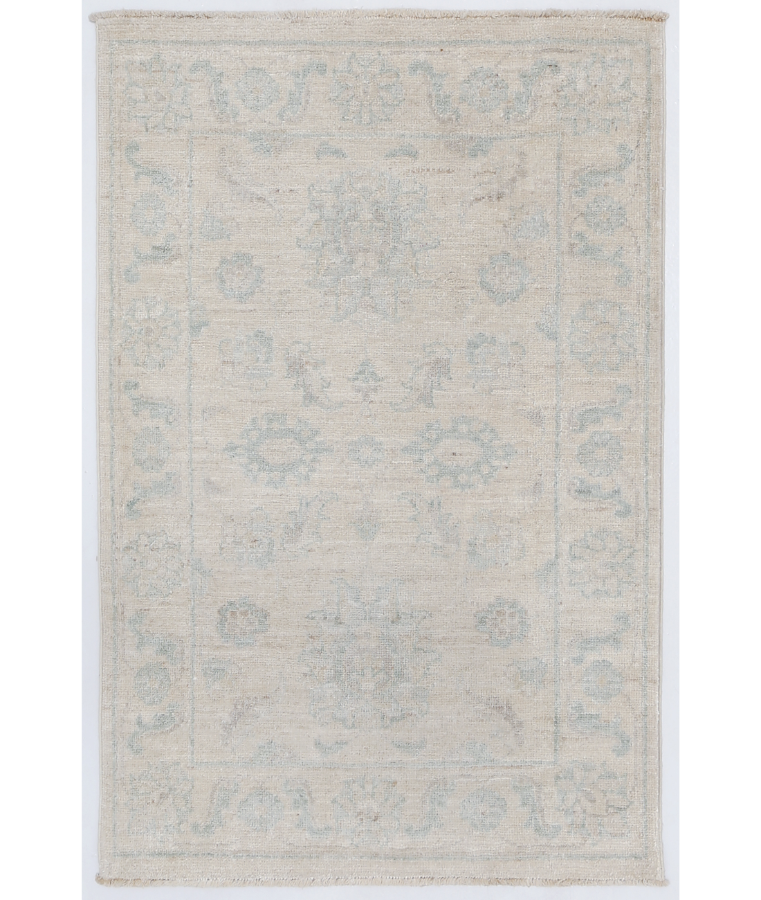 Hand Knotted Serenity Wool Rug  - 2' 1" X 3' 1" 2' 1" X 3' 1" (64 X 94) / Ivory / Ivory