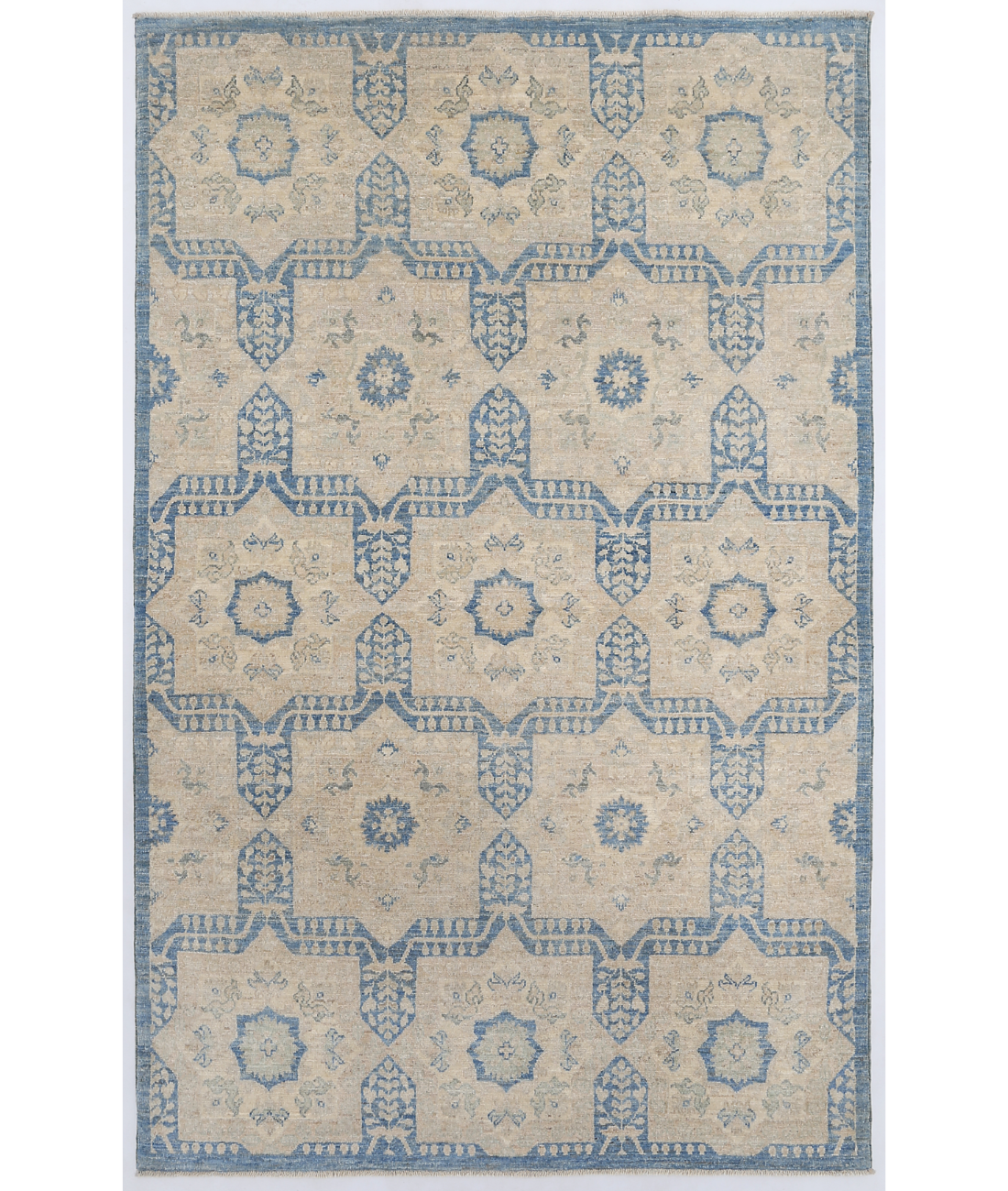 Hand Knotted Serenity Wool Rug  - 3' 11" X 6' 2" 3' 11" X 6' 2" (119 X 188) / Ivory / Blue